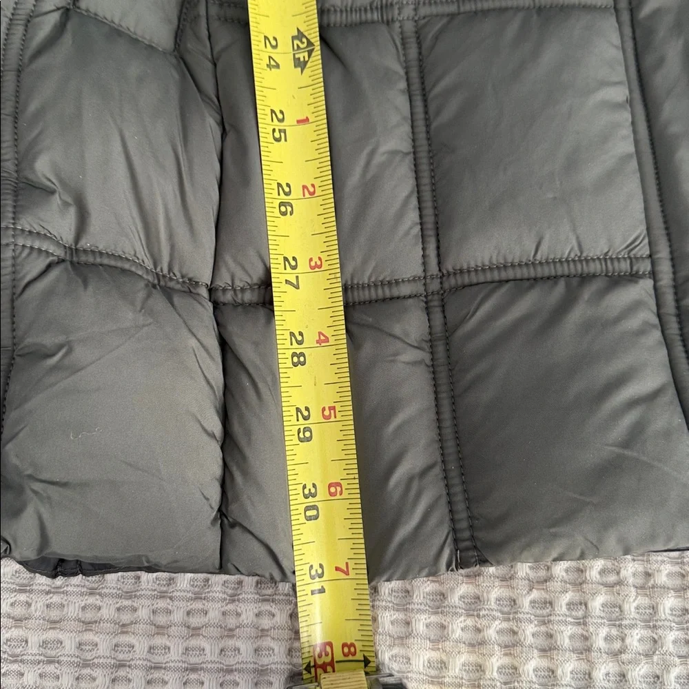 Bernardo Charcoal Puffer Vest - Picture 5 of 7